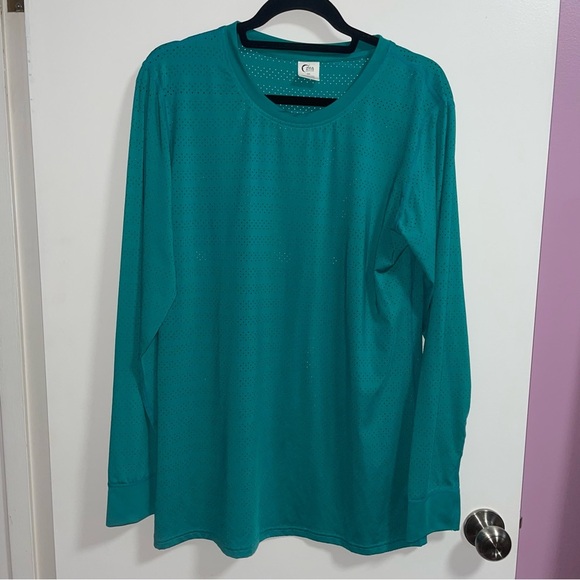 Zyia - Teal Perforated Chill Long Sleeve - Picture 3 of 5
